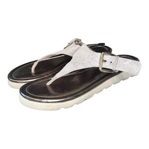 DonaldJ. Pliner ‘Leni’ Metallic Pewter Thong Sandals. Size 10